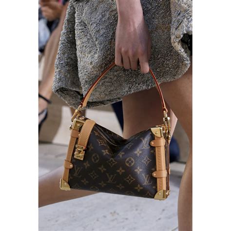 29386608 lv|LOUIS VUITTON .